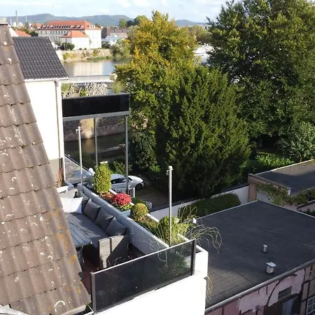 Brueckenkopf Og Lägenhet *